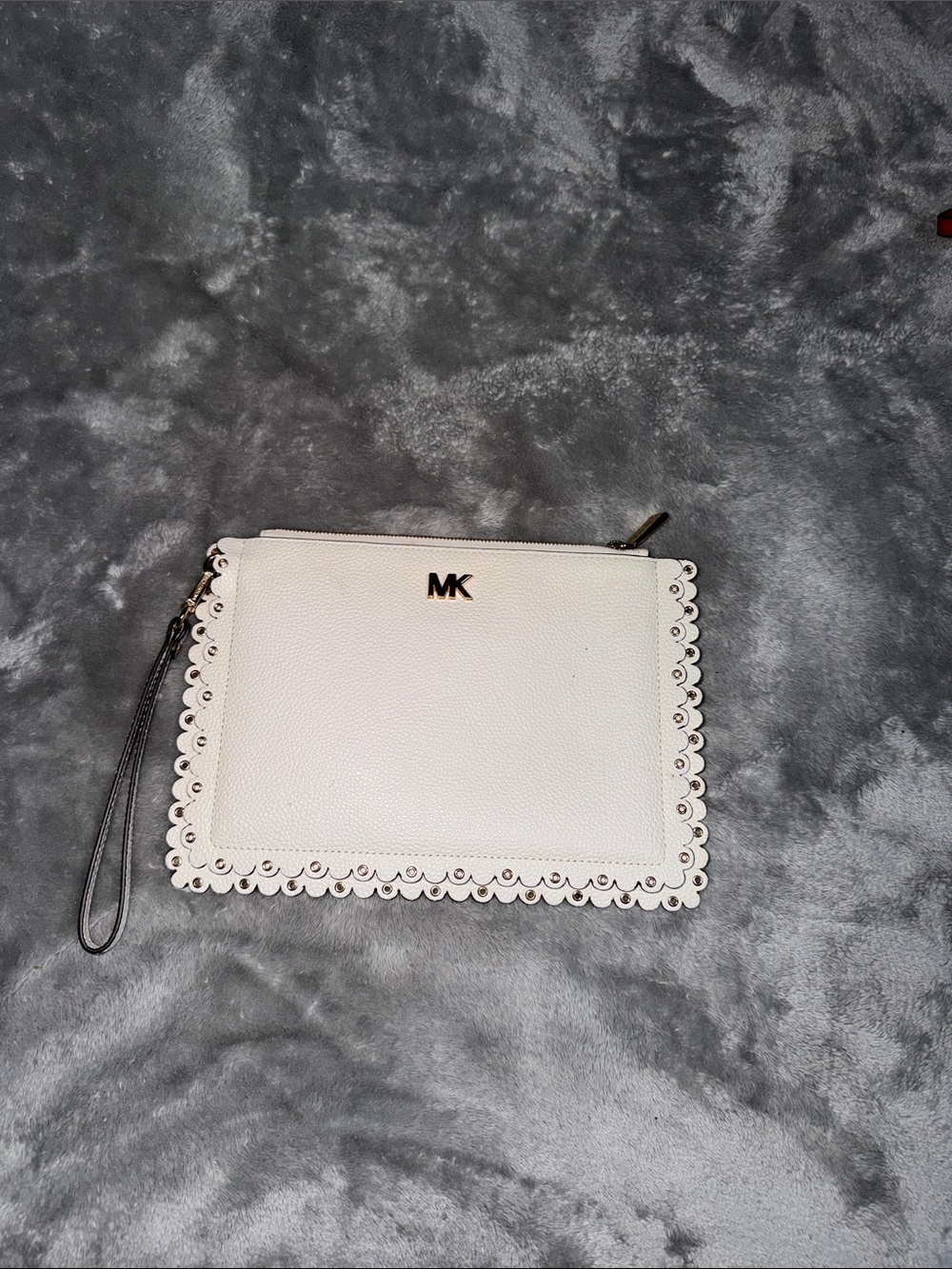 Michael Kors White Scallop-Edge Wristlet Clutch